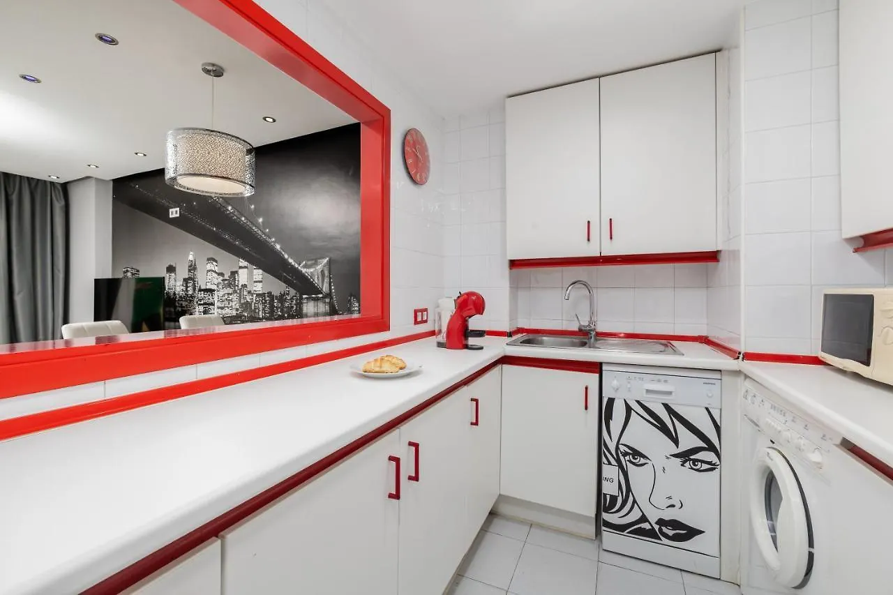 Trendy Apt. Puerto Banus マルベーリャ スペイン
